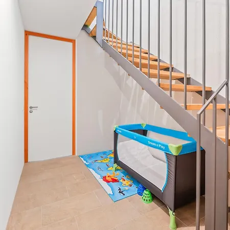 Bodensee Penthouse 23i - Seesicht - Billiard - Tischkicker - Bbq - Air Hockey - Panorama Exklusive * Ohningen
